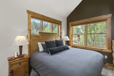 2 BR Condominium - Luxury Skiin and out (rare to find) Hotels in Mountain Village