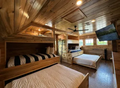 The Hangout on the Caddo River
