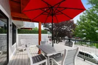 Tranquil Retreat - Balcony, 2 Kings, Parking, Downtown