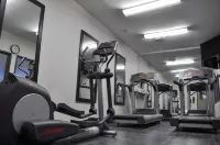 Country Inn & Suites by Radisson, Topeka West, KS - Gym