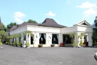 Narika Syariah Guest House Tanggul Hotel dekat Institut Islam Mamba'ul 'Ulum Surakarta