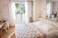 Le Lodge Kerisper فنادق في Saint-Philibert