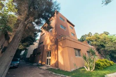 Dyafa Suites Giza Hotels near مكتبة الرشيدى