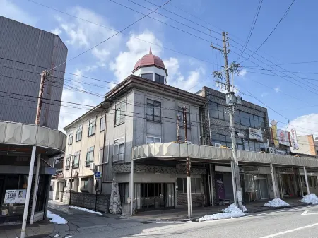 Matsubaya Guesthouse Отели рядом с достопримечательностью «HAKUBA VALLEY 爺ガ岳スキー場»