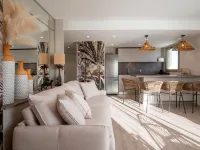 Résidence Hôtelière Chambord au Coeur de Menton - entièrement rénovée Hotels in Menton