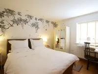 Mr & MRS Smith Eckington Manor Hotels in Wychavon District