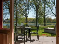 Cosy Bungalow with Microwave, in the Middle of de Maasduinen Hotels in Arcen