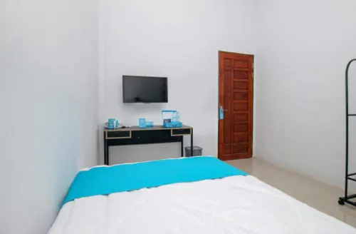 Khalisa Home Syariah Pontianak Hotels in Parit Tokaya