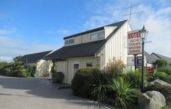 Jade Court Motel