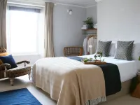 Beautiful 6-Bed - Sleeps 12 - Stunning Views Hotels in Lynton