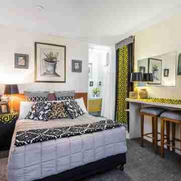 Airport Riverview Motel Rooms