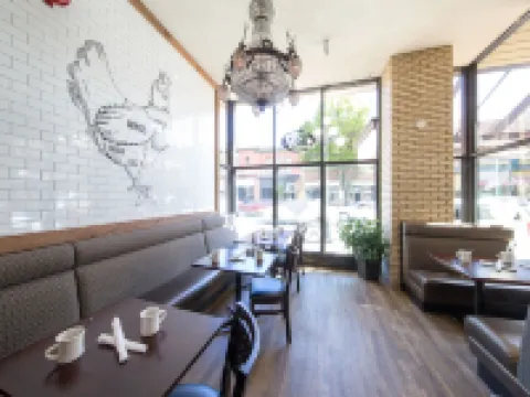 Best Western Plus Carlton Plaza Hotel Hotels in Victoria