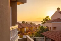 Duque Nest Hostel - Mountain view