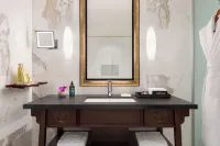 Hyatt Vancouver Downtown Alberni Hotels in West End