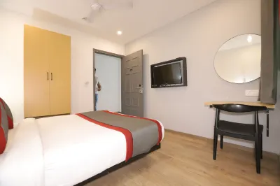 Qotel Hotel la Serene Gagan Vihar Hotels near MADINA MASJID مسجد مدینه