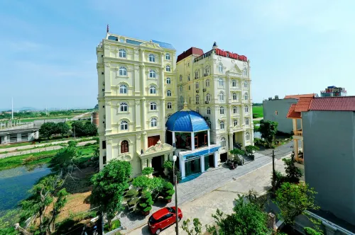 Thuan Thanh Hotel - Private Pools