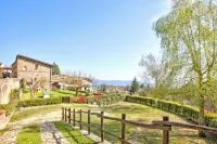 Orchidea Liano -Terrace & Parking - Happy Rentals Hotels near Ristorante Pizzeria Centomiglia