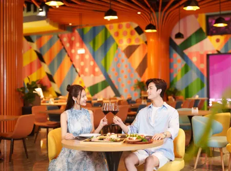 Flamingo Ibiza Hai Tien Отели в г. Хоангхоа