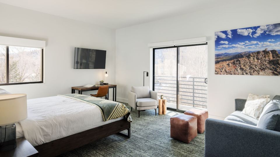 The Block Hotel & Commons
