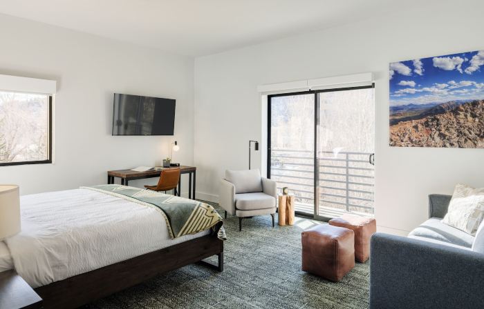 The Block Hotel & Commons