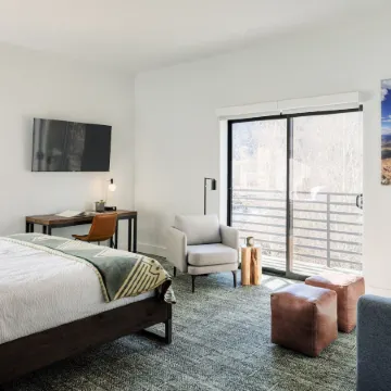 The Block Hotel & Commons