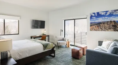 The Block Hotel & Commons Hotels in 