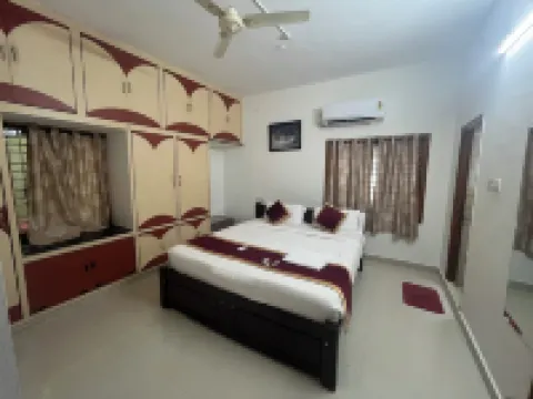 Nanda Mohan Homestay- Luxuries AC Apartment Close to Alipiri-Kapila Teertha and Iskcon Temple