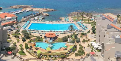 Aqualand Hotel & Resort Hotels near Botrys,statue of sponge diver