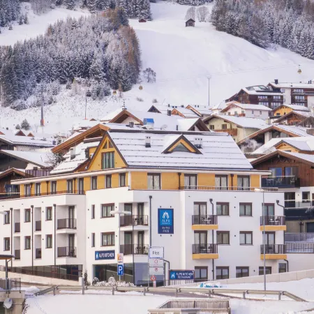 Fiss Suites by ALPS RESORTS