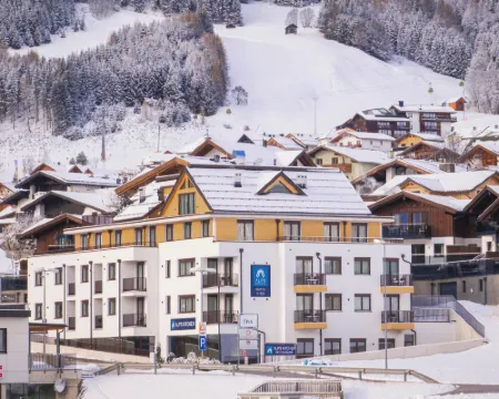 Fiss Suites by ALPS RESORTS Hotels in Fiss