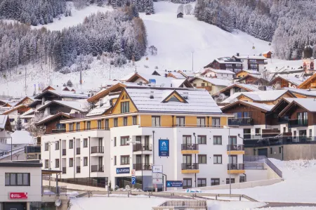 Fiss Suites by ALPS RESORTS