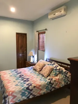 Casa Suenos: Iconic 4Br Home with Private Pool by RedAwning