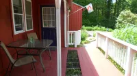 Cavalier Cottage B&B - parking