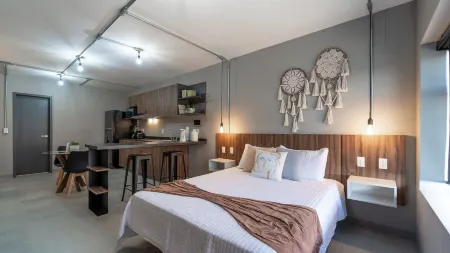 Tribu San Martin Chapultepec Отели рядом с достопримечательностью «Госпиталь Кабаньяс»