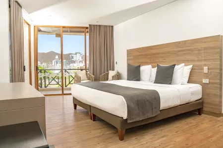 Hotel Karaya Dive Resort Отели в г. Гайра