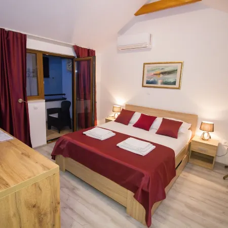 "VILLA DENY" Boutique Hotel - Included "FREE PARKING"