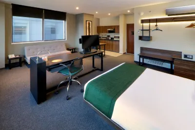 City Express Suites by Marriott Ciudad de México Santa Fe Hotels near Espacio Interlomas