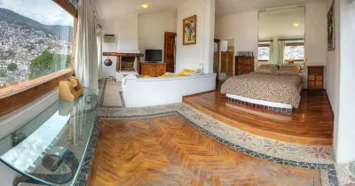 Posada de la Mision, Hotel Museo y Jardin Hotels in Таско-де-Аларкон
