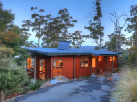 Stewarts Bay Lodge Hotels in Port Arthur