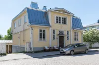 馬丁和瑪雅旅社 Vankilamuseo附近的飯店
