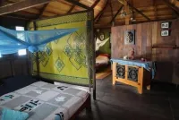Fantas Folly Beach Lodge