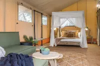 Ballina Beach Nature Resort Hotels in South Ballina