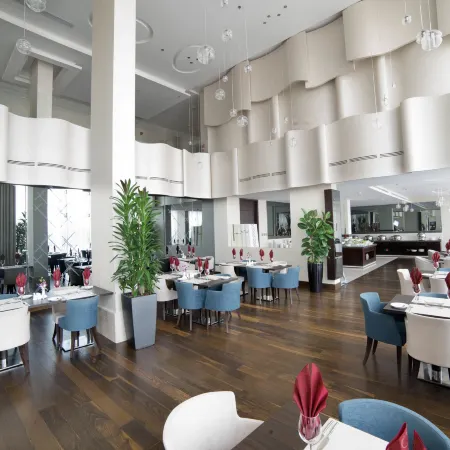 Golden Tulip Dammam Corniche Hotel