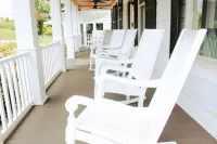 Mary's Land Farm Hotels in Clarksville