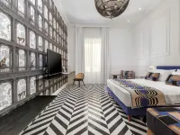 YourHome - Maison Iovino Luxury Rooms Отели рядом с достопримечательностью «Площадь Пьяца-Тассо»