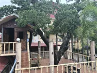 Praferosa Resort Hotels in Calamba