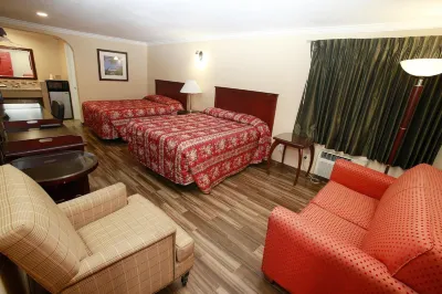 Sky Palm Motel - Orange Hotels in Orange