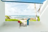 Gorgeous Ocean Views! Welcome to Bella Breeze! BeachFront 2Br 2BA
