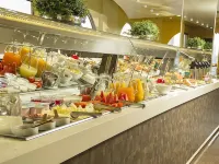 JP Palace Hotel - breakfast