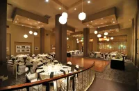 Magnolia Hotel Omaha Hotels in Omaha